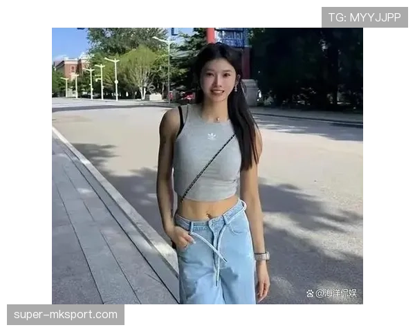 吴艳妮又直播间晒豪宅?隔壁邻居表示压力山大啊! 吴艳妮又直播间晒豪宅?隔壁邻居表示压力山大啊!